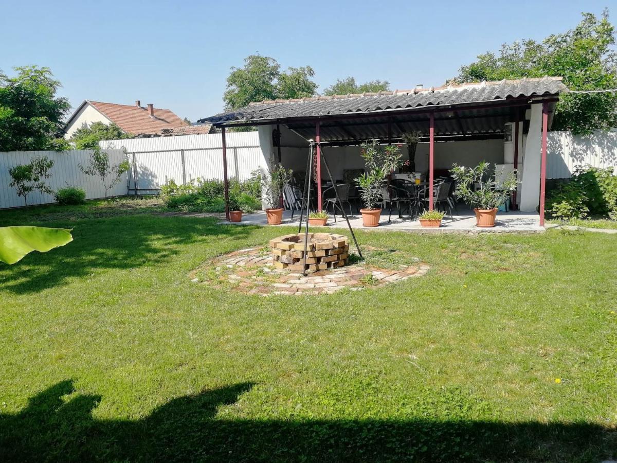 Hotel Zsuzsanna Vendeghaz Gyomaendrőd Exterior foto